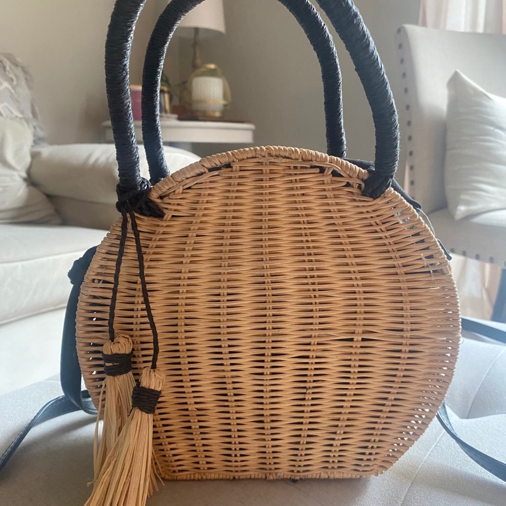 Trendy Wicker Crossbody